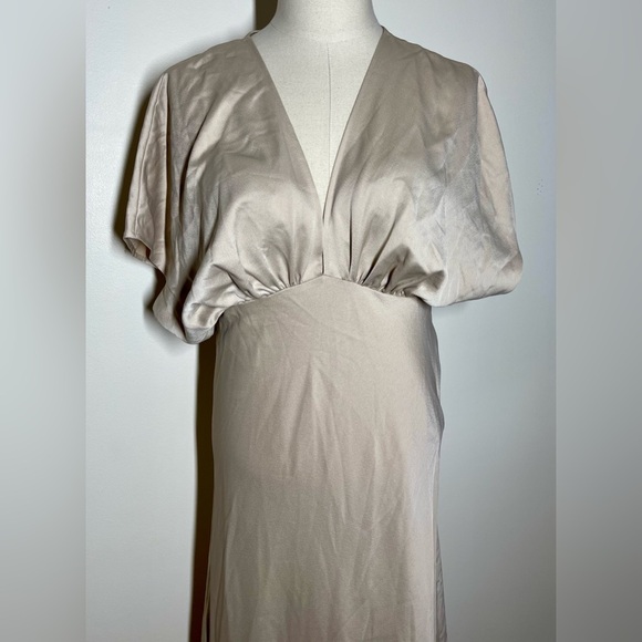 BHLDN Anthro | Amelia Deep V Satin Dress | Maxi | Cream | Women’s 12 - Picture 3 of 7
